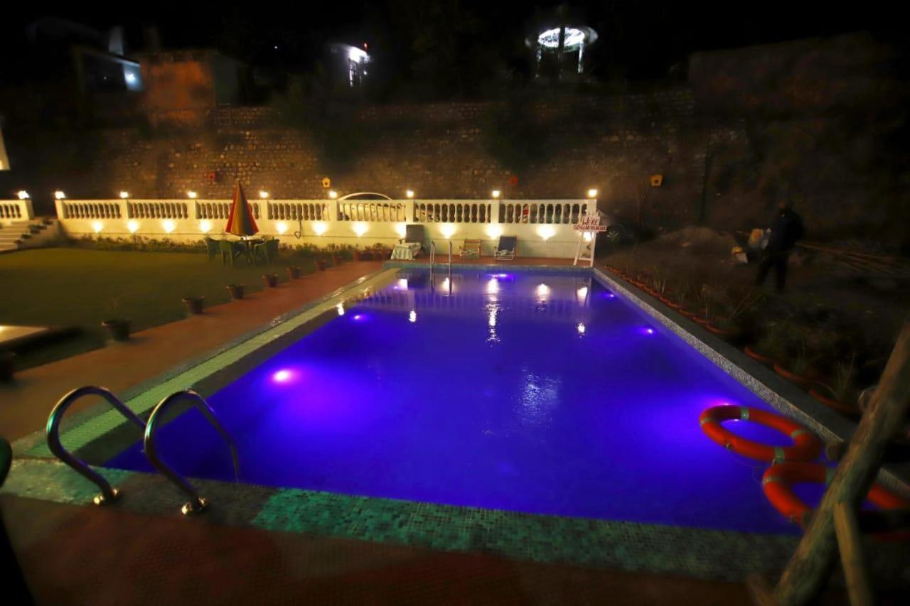 Hotel Rishikesh Grand Exterior foto