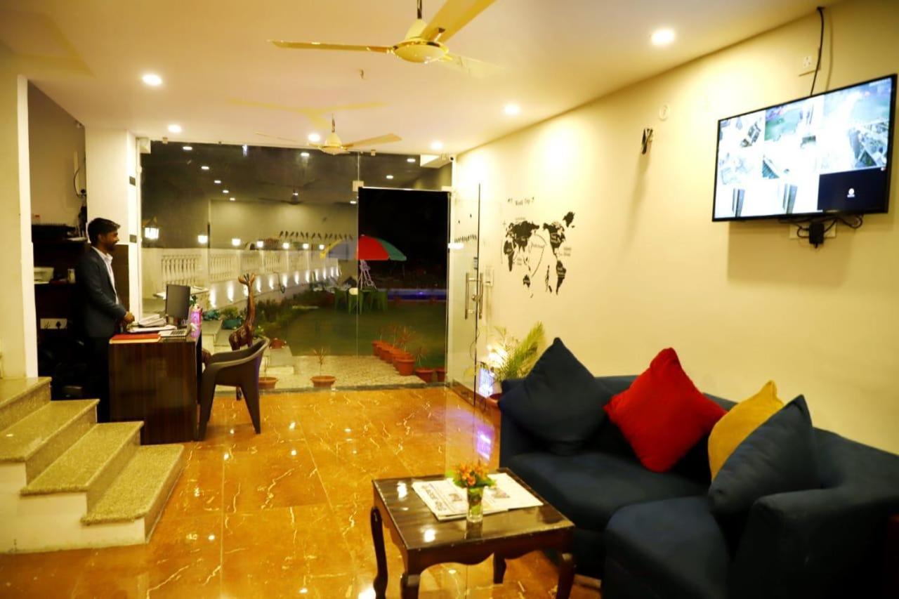 Hotel Rishikesh Grand Exterior foto