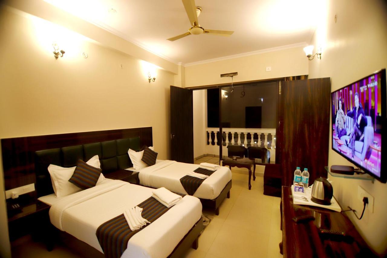 Hotel Rishikesh Grand Exterior foto