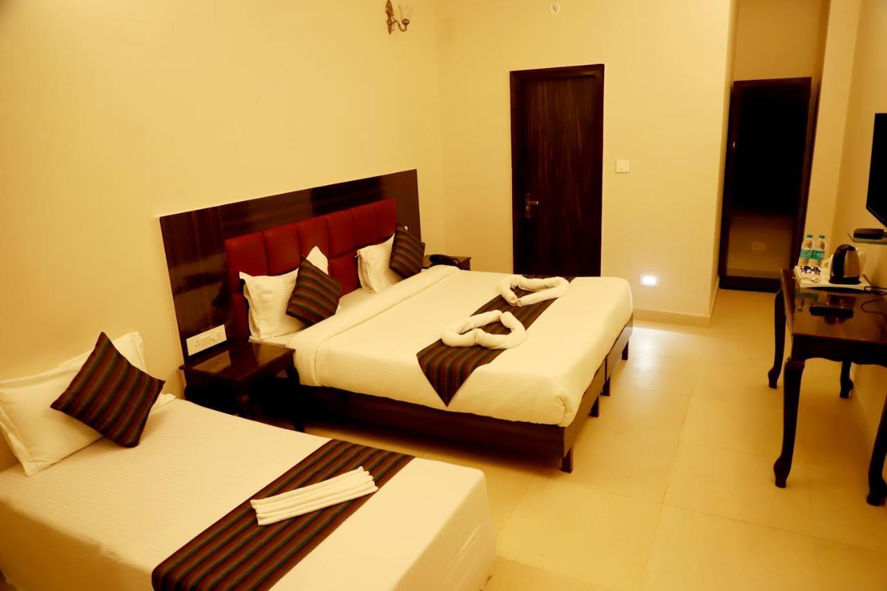 Hotel Rishikesh Grand Exterior foto
