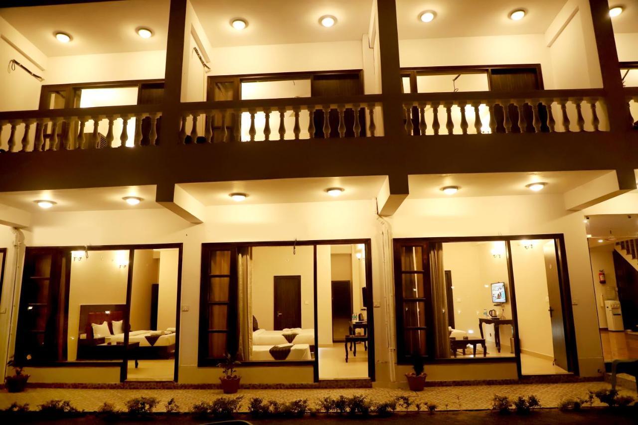 Hotel Rishikesh Grand Exterior foto